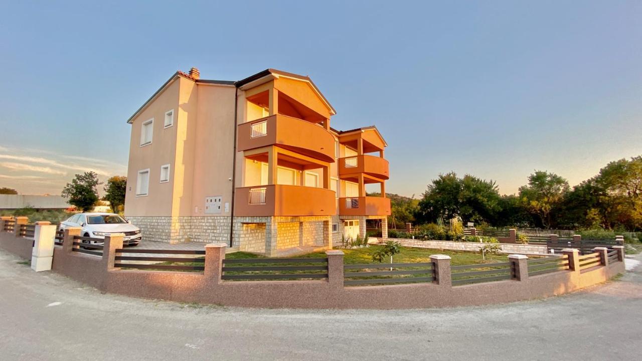 Apartmani Stella Drage Exterior photo